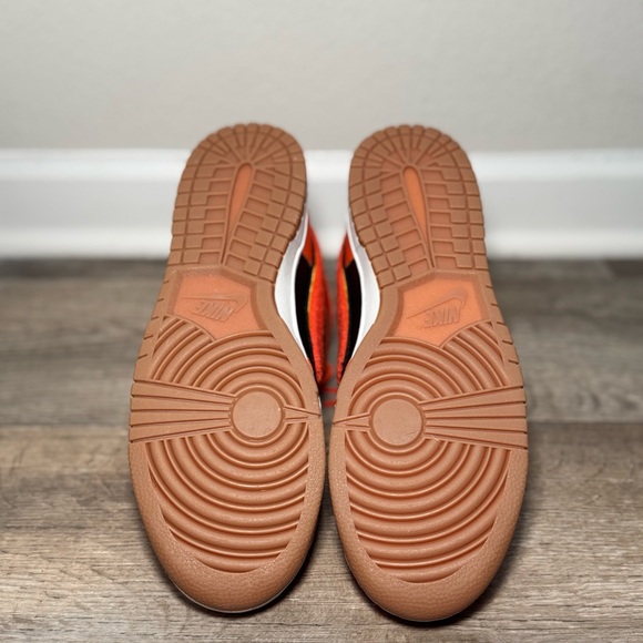 Nike Dunk High "Chenille Swoosh” 'Safety Orange' Size 10 - Picture 9 of 11